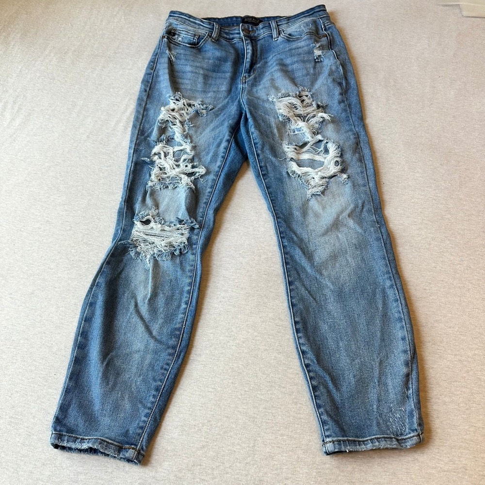 Judy Blue Distressed Light Blue Boyfriend Jeans